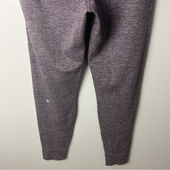 Lululemon Women’s Engineered Warmth Joggers - Picture 10 of 10